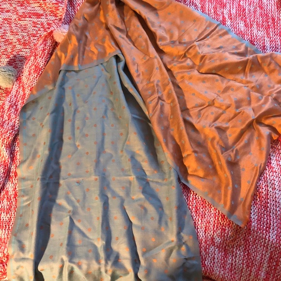 Reversible scarf - Picture 3 of 3